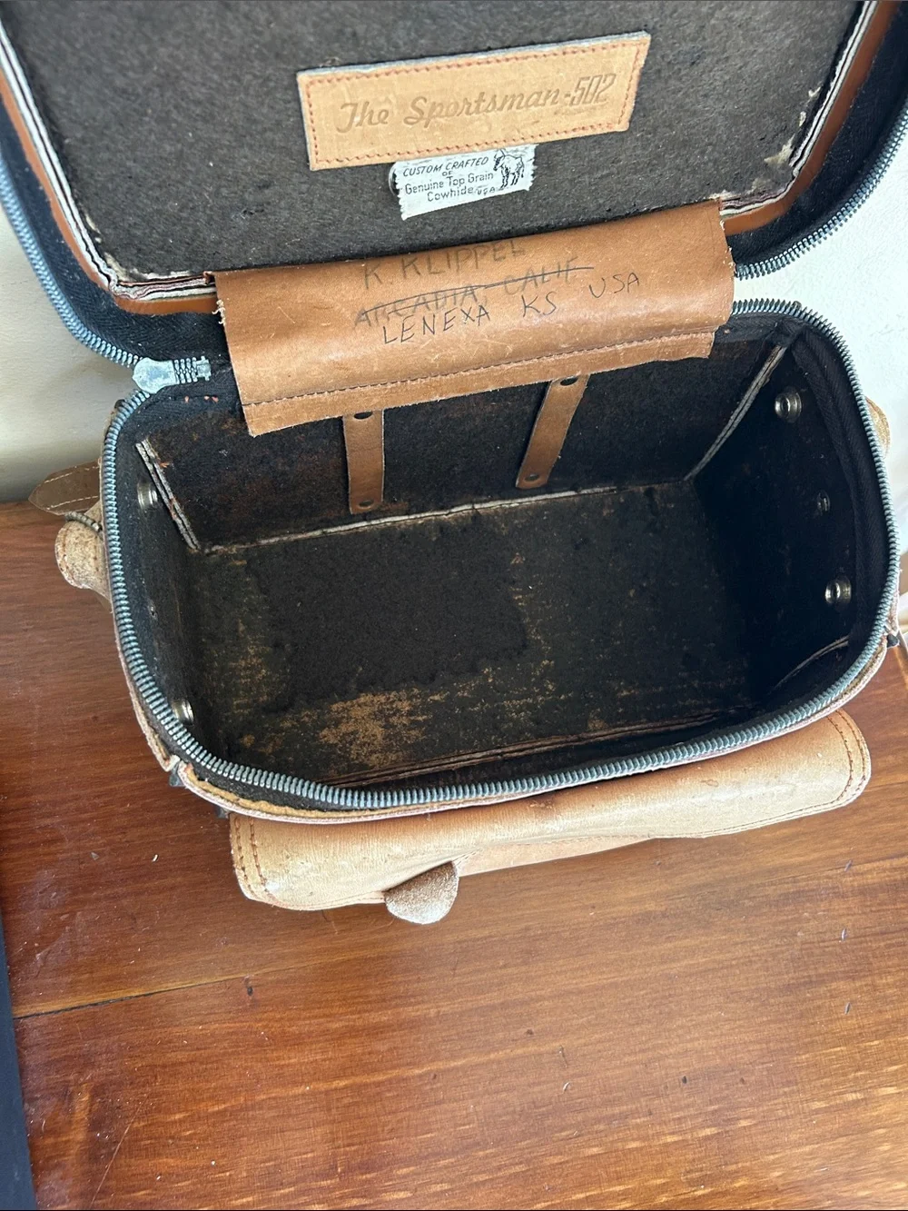 Vintage Perrin The Sportsman 502 Tan Leather Camera Messenger Bag w/ Patina